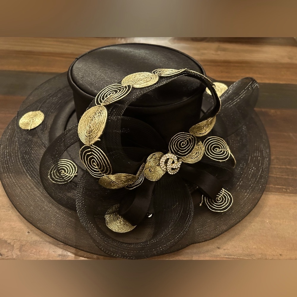 Divine Elegant Black and Gold Women's Hat